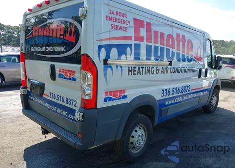 2017 Ram Promaster 1500 Low Roof 136 Wb z USA, uszkodzony, nr VIN 3C6TRVAG0HE552507